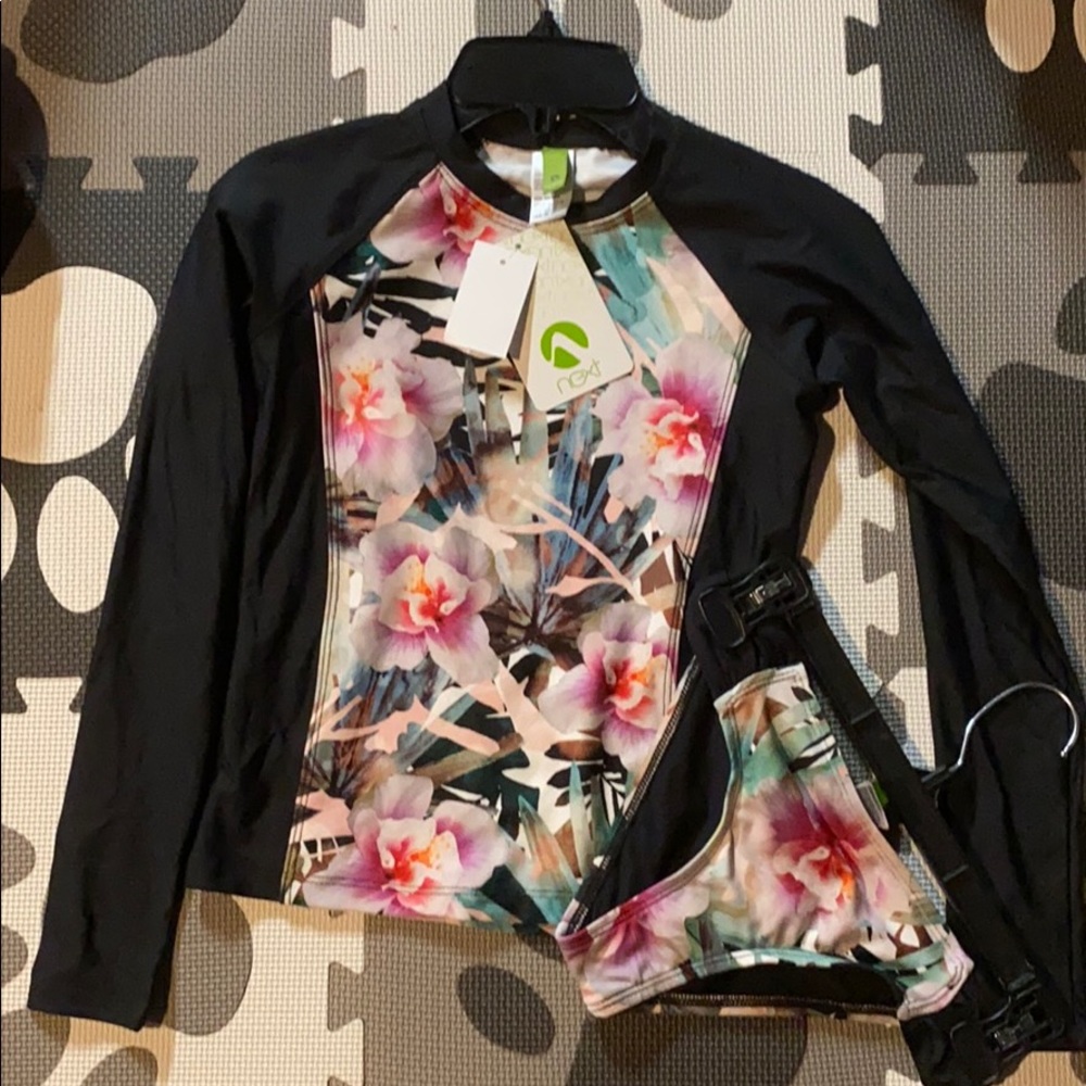 Girls rash guard and bottom